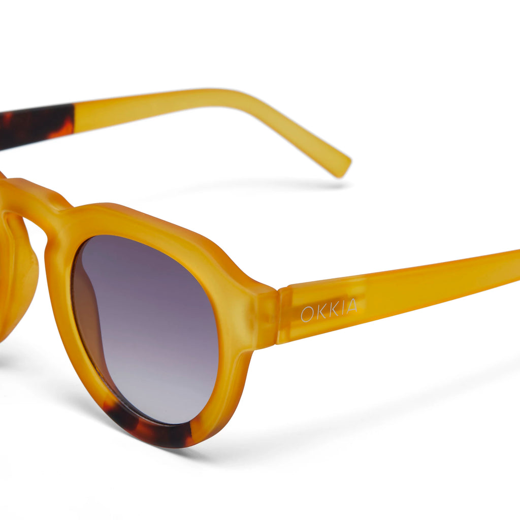 OKKIA Zeno Sunglasses - UV400 Protection Eyewear Designed in Italy - Unisex Fashion Sunglasses - Yellow Havana